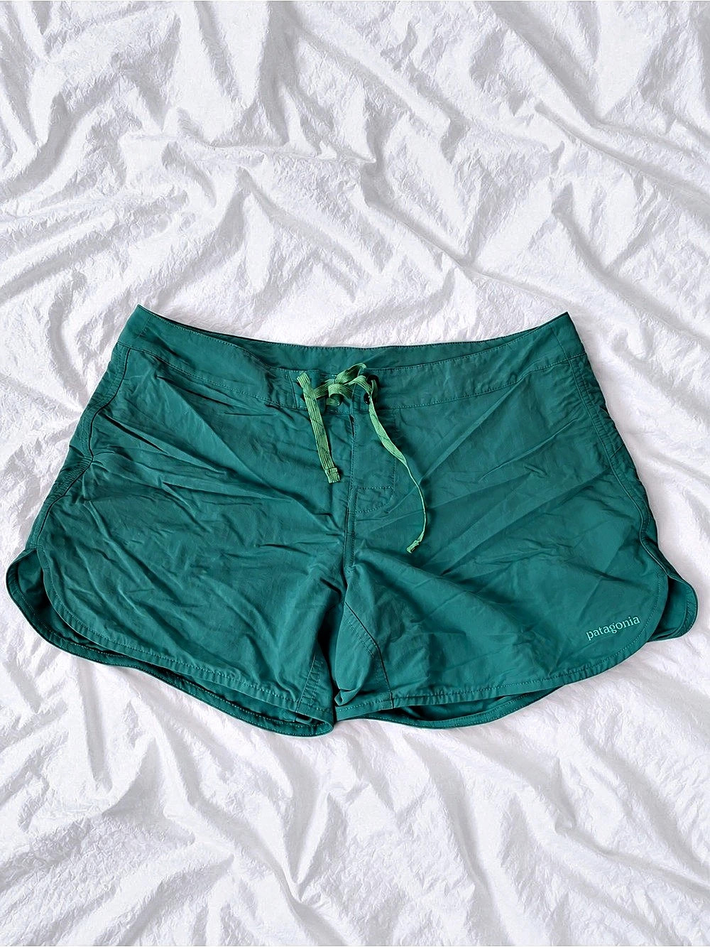 Patagonia Wavefarer Boardshorts - 5" Athletic Shorts Blue Size 12
